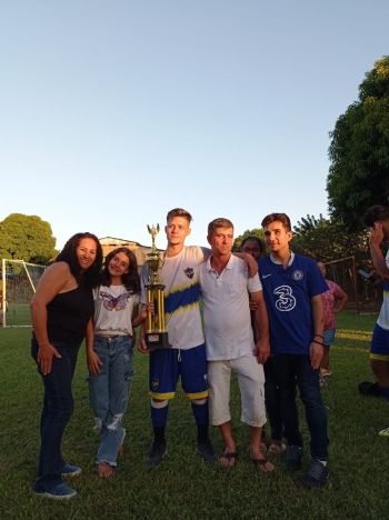 Equipe Meia Boca vence Torneio do Trabalhador  com muita torcida e emoção em Martinópolis