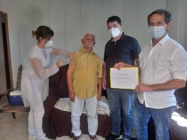 O município de Farol Começou a vacina contra covid-19 para idosos acima de 90 anos.