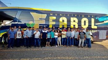 Agricultores de Farol visitaram a mais importante feira de agronegócios da América Latina, o SHOW RURAL, em Cascavel. 